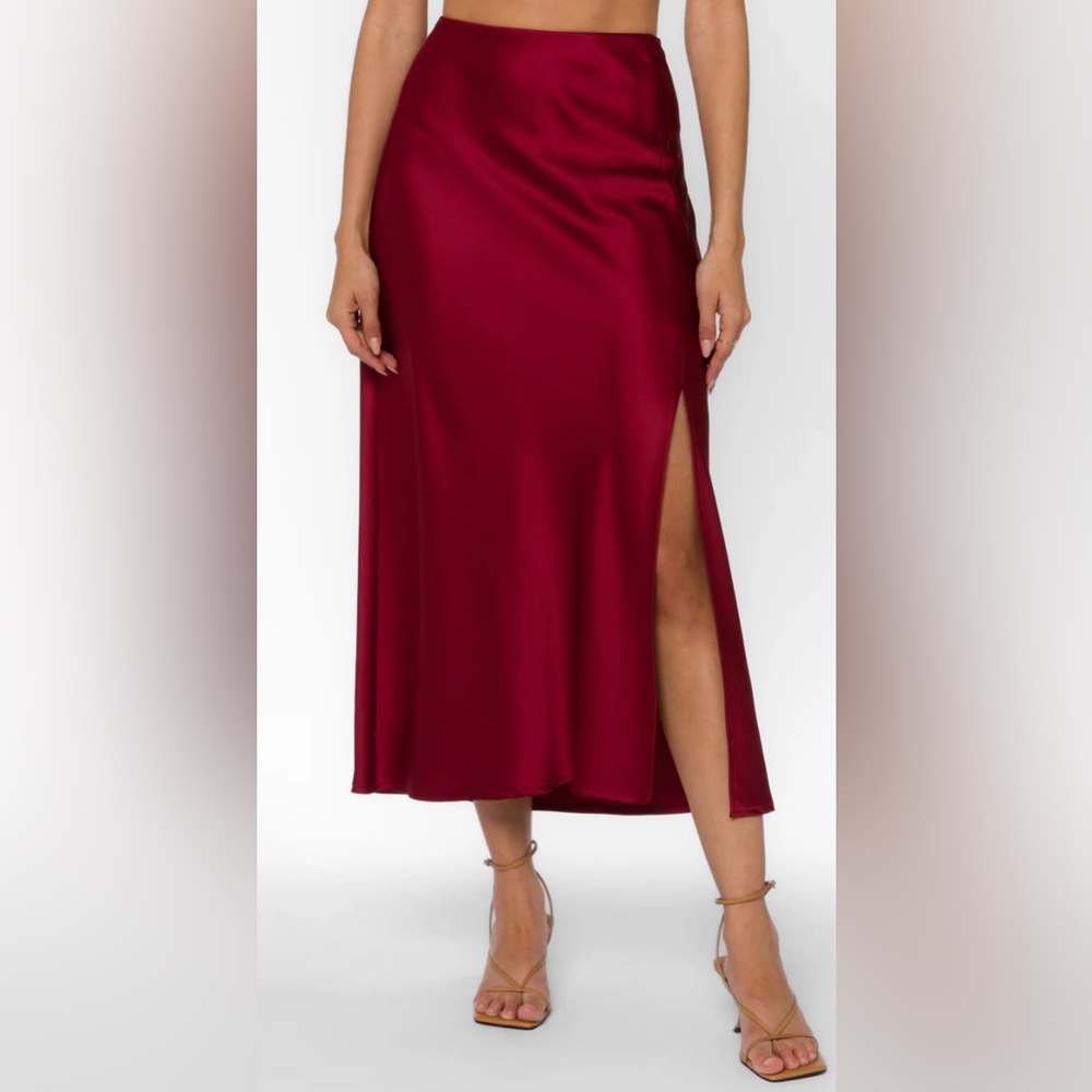 GYPSY CRIMSON SKIRT (Brand New)